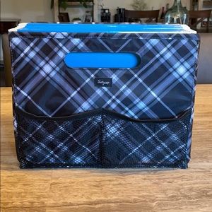 Thirty One fold n file, black and white